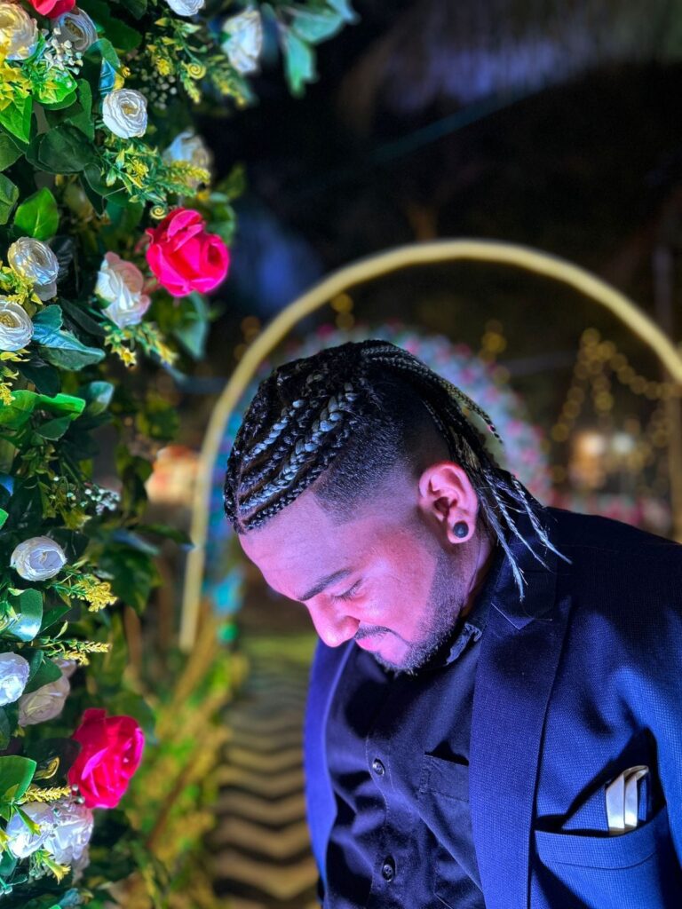 Boc Braids for Christmas Mass